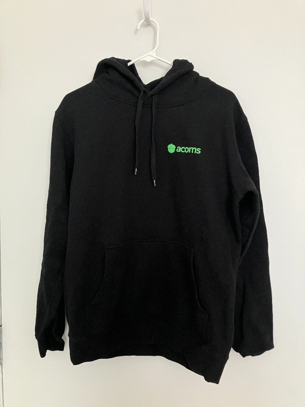 Acorns black sweatshirt, S